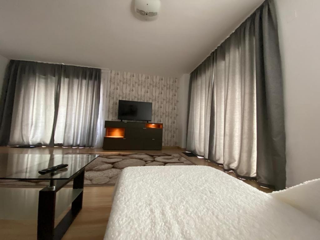 Appartamento Amg Apartament Braşov Esterno foto