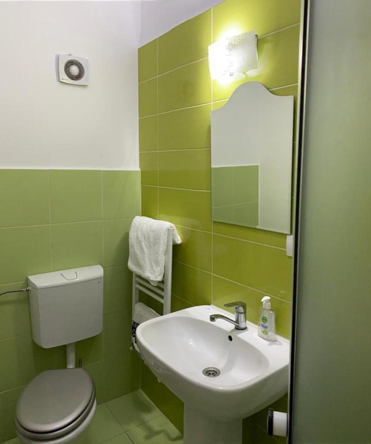 Appartamento Amg Apartament Braşov Esterno foto